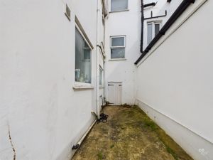court yard area- click for photo gallery